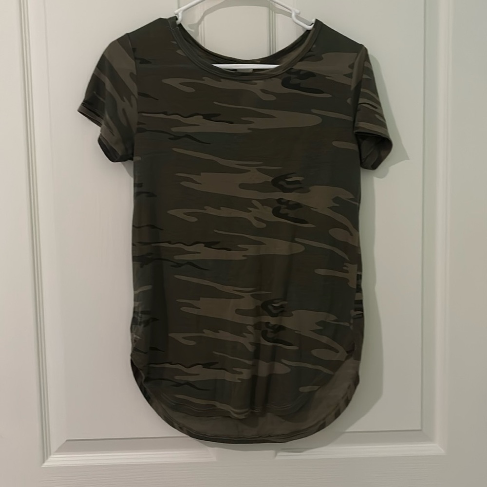 Camo Hi Lo T shirt